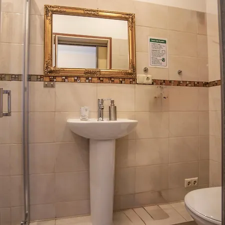 Aparthotel Nika 3*